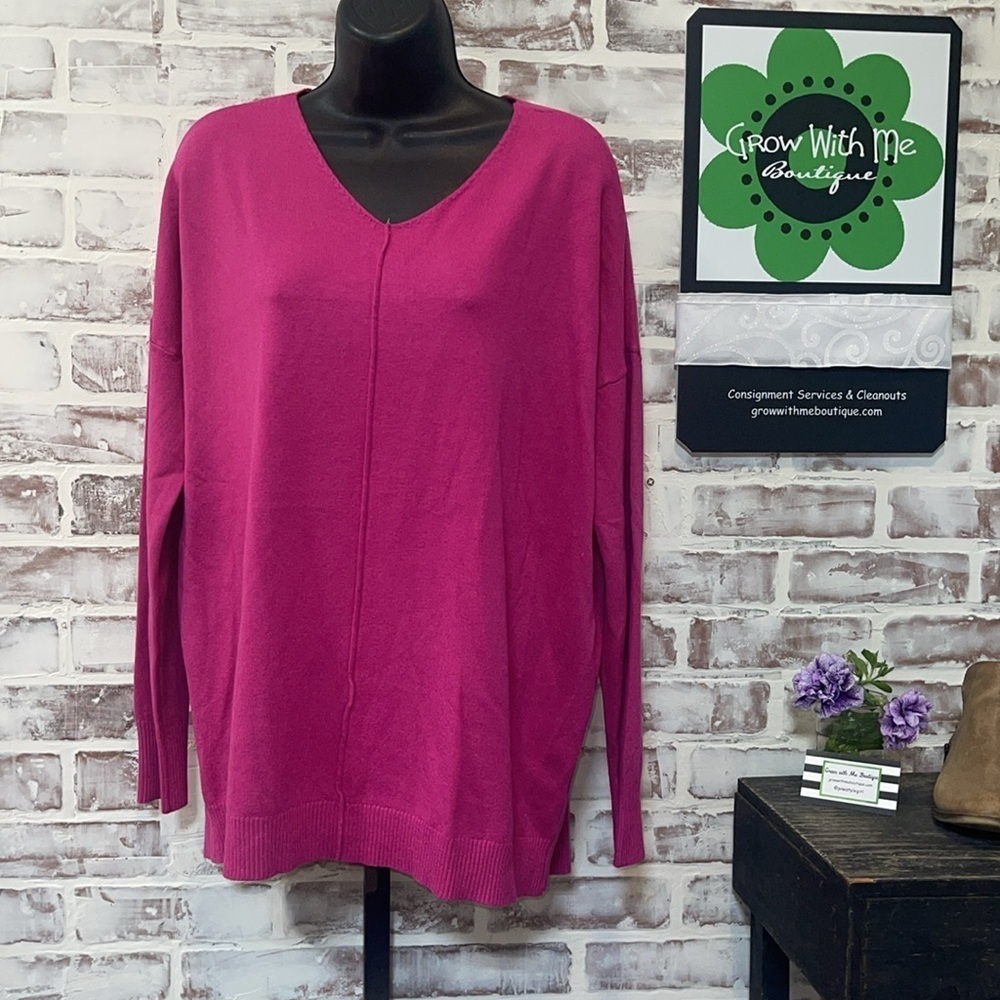 Zenana dreamer Vneck sweater medium